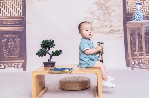 海拉尔蜡笔小新美伢怀孕